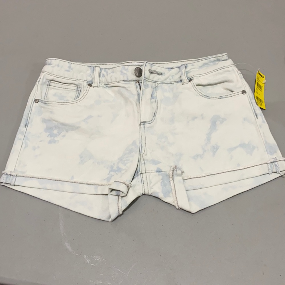 NWT Tilly's RSQ Denim Shorts. Girls Sz 14